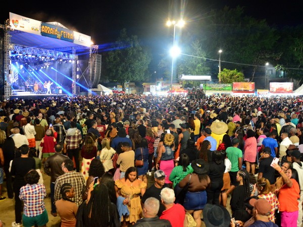 São João de São José começa neste sábado (20) e marca abertura do Arraiá de Feira; festa em mais dois distritos